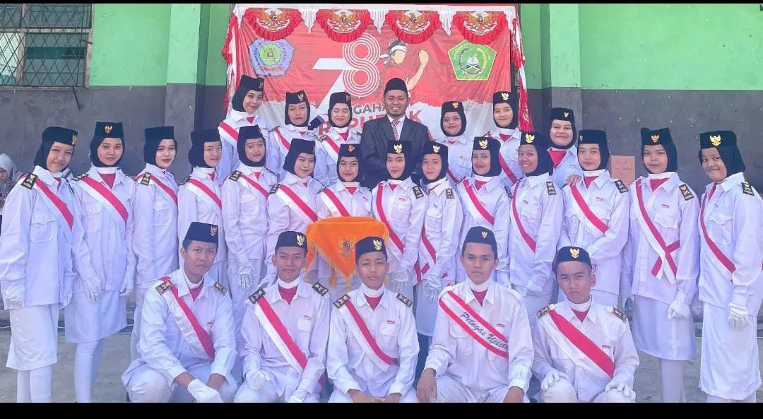 ANGGOTA PASKIBRA